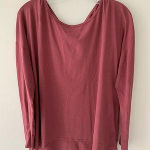 Lululemon keyhole back long sleeve shirt